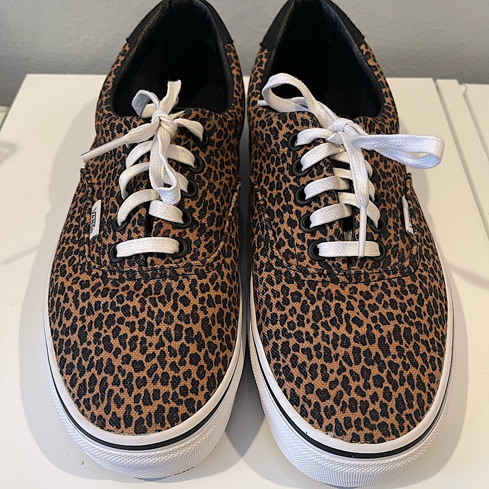 VANS cheetah print size 9.5 womens/8mens